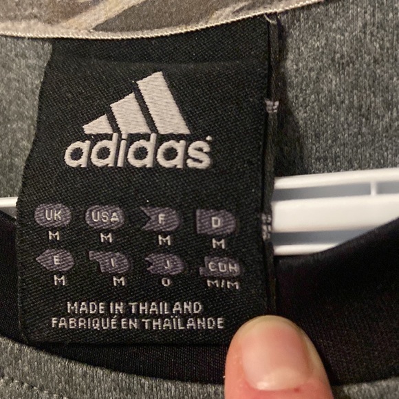 *2 for $22* NWOT Adidas Raptors Forces T Shirt - Picture 7 of 9